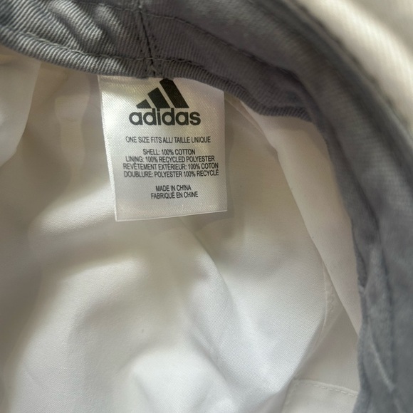 💗Adidas White Bucket Hat - Picture 3 of 3